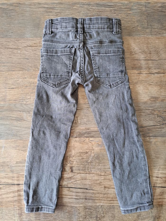 Lot de 3 pantalons garçon taille 3 ans - photo numéro 8