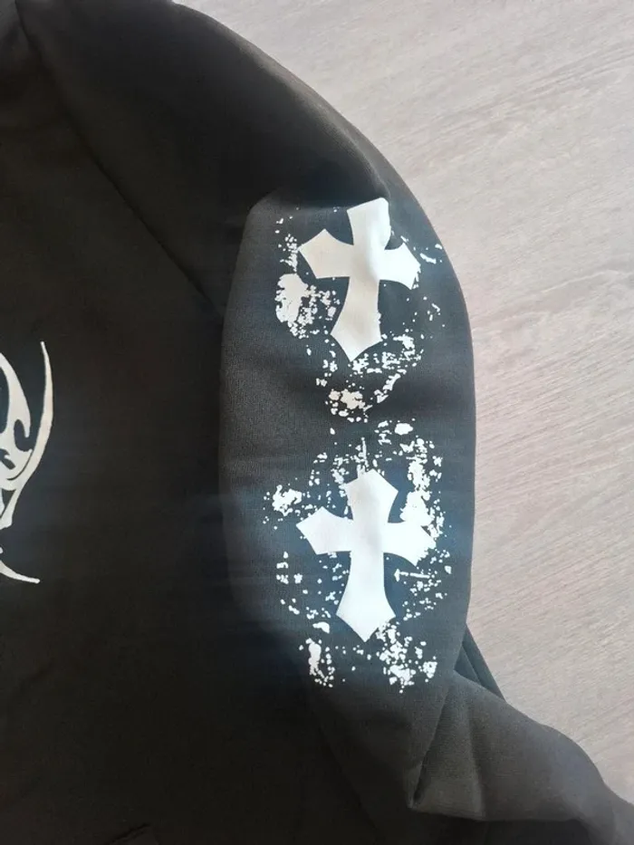 Sweat a capuche gothique taille XL - photo numéro 4