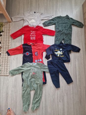 Lot pyjama velours 18 mois