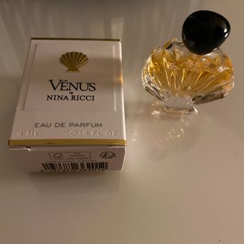 Miniature parfum Nina ricci