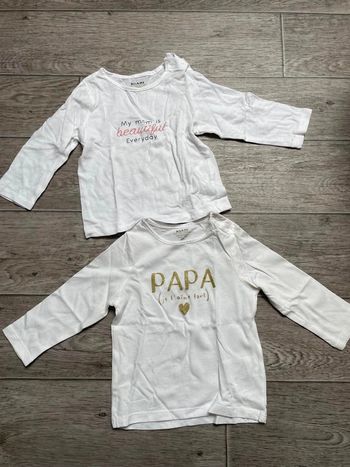 Lot 2 Tshirt manches longues  Kiabi 9 mois Inscription Impeccable