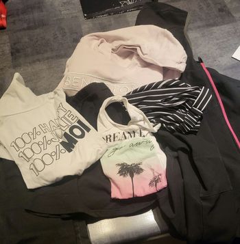 Lot  vêtements fille 10 ans