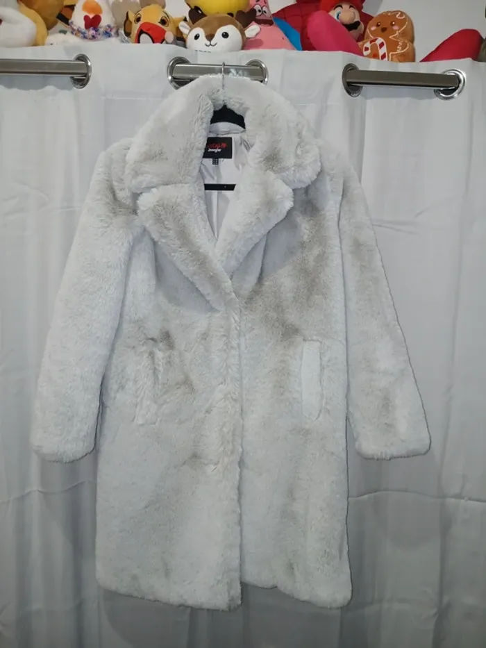 🩷 Manteau en fausse fourrure gris clair  taille Xs – Look d’hiver élégant. - photo numéro 2