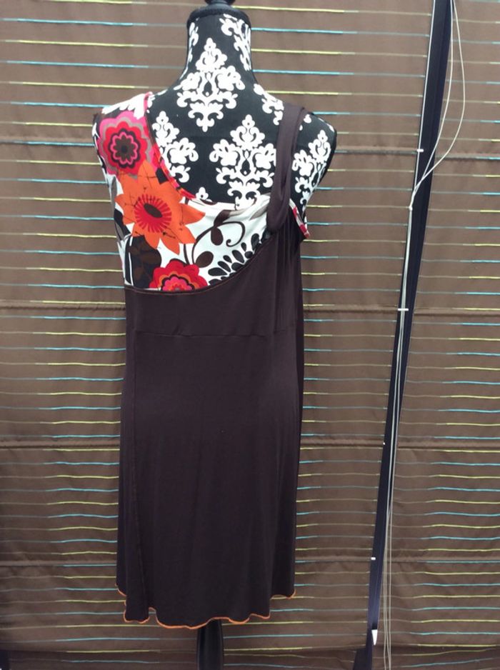 Robe originale brune à fleurs orange neuve (n°26) - photo numéro 2