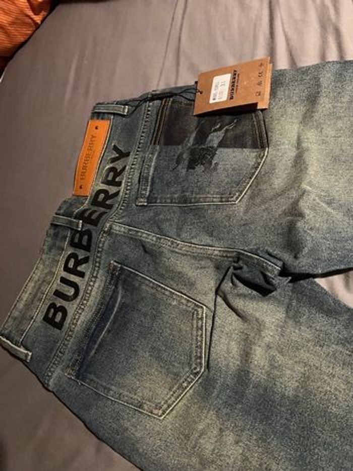 Jeans burberry officiel - photo numéro 2