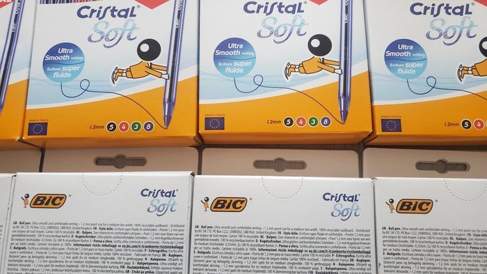 Stylo Bic Crystal Soft ×200. - photo numéro 2