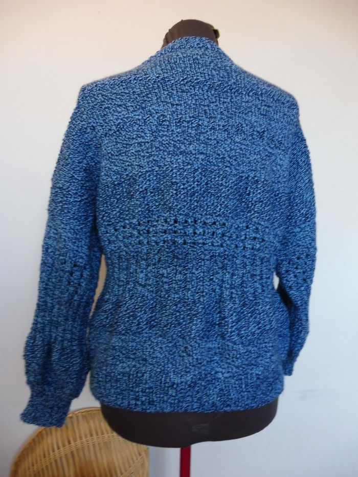 Pull femme bleu chiné fait main. Taille 42 - photo numéro 3