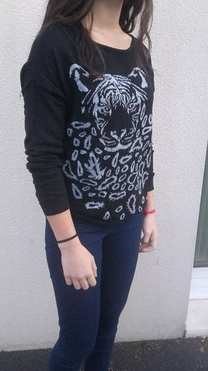 pull noir au motif tigre gris pailleté - photo numéro 2
