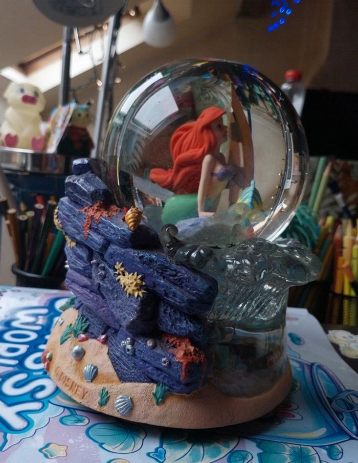 Snowglobe disney musicale ariel la petite sirene - photo numéro 2