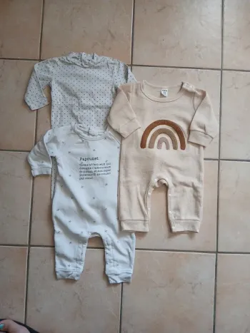 Pyjamas sans pied