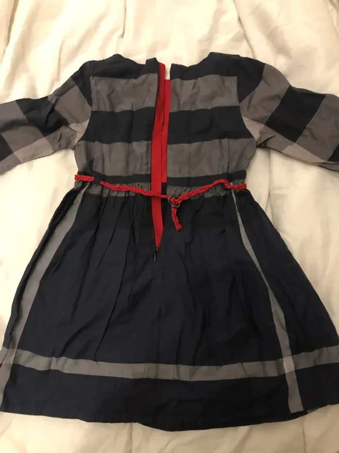 Robe Burberry - photo numéro 2