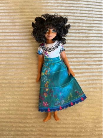 Poupée Mirabel Madrigal Disney Encanto