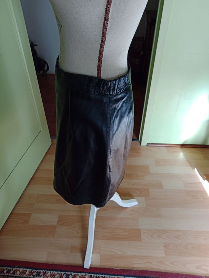 Jupe cuir - photo numéro 5
