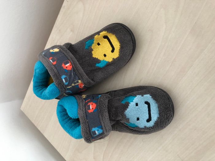 Chaussons garçon, Isotoner