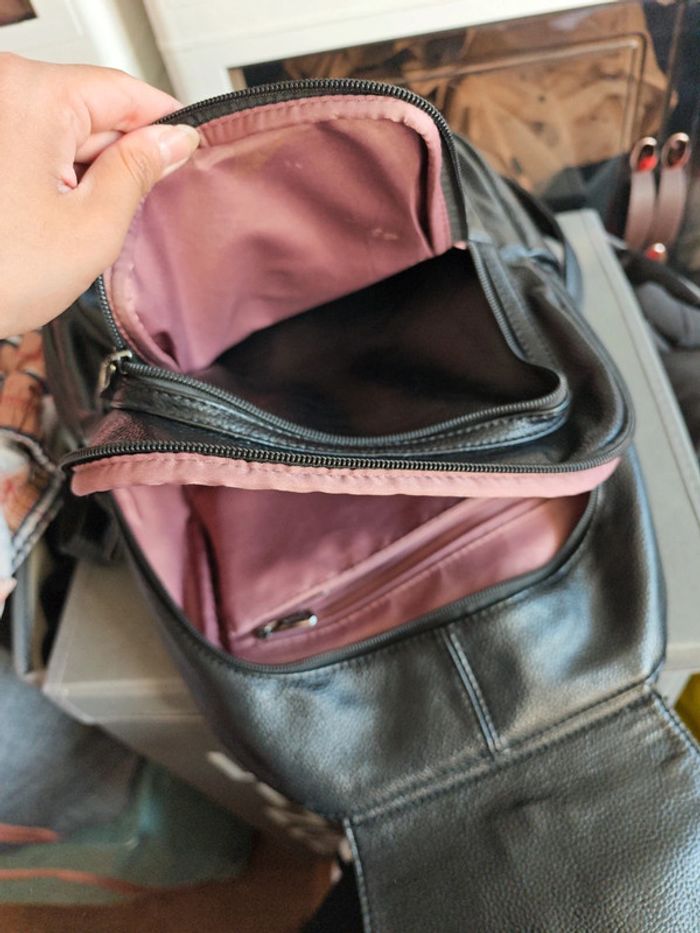 Sac à dos Femme en noir - photo numéro 4