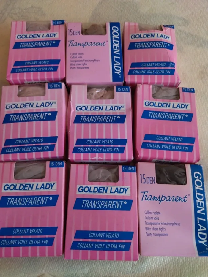 Lot de 9 boîtes collants Golden Lady + 1 offerte. Neuves