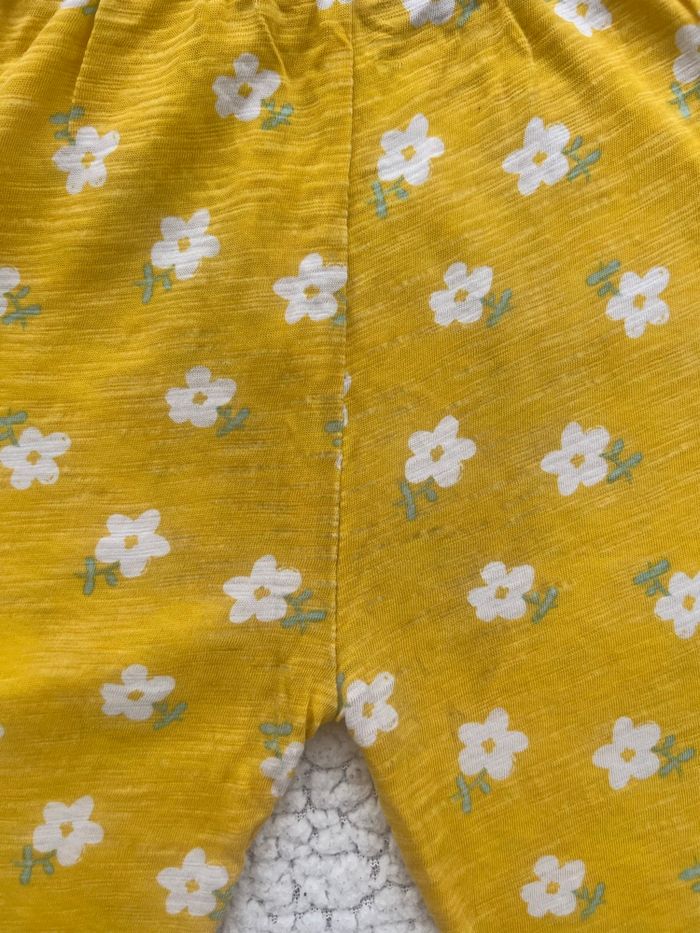 Pantalon jaune sarouel chiné imprimé fleuris taille 18 mois Kiabi - photo numéro 5