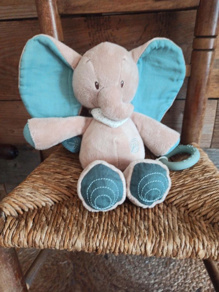 Peluche musicale éléphant Nattou tbe - photo numéro 2