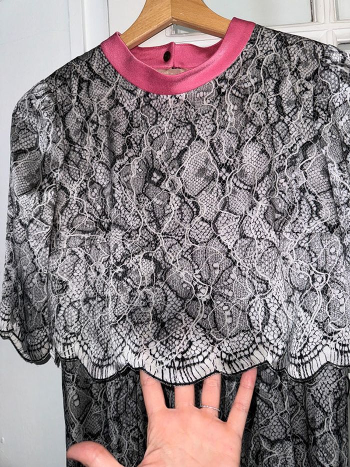 Robe en soie Paule ka  Taille 36 Valeur 750 euros  Très peu portée - photo numéro 5