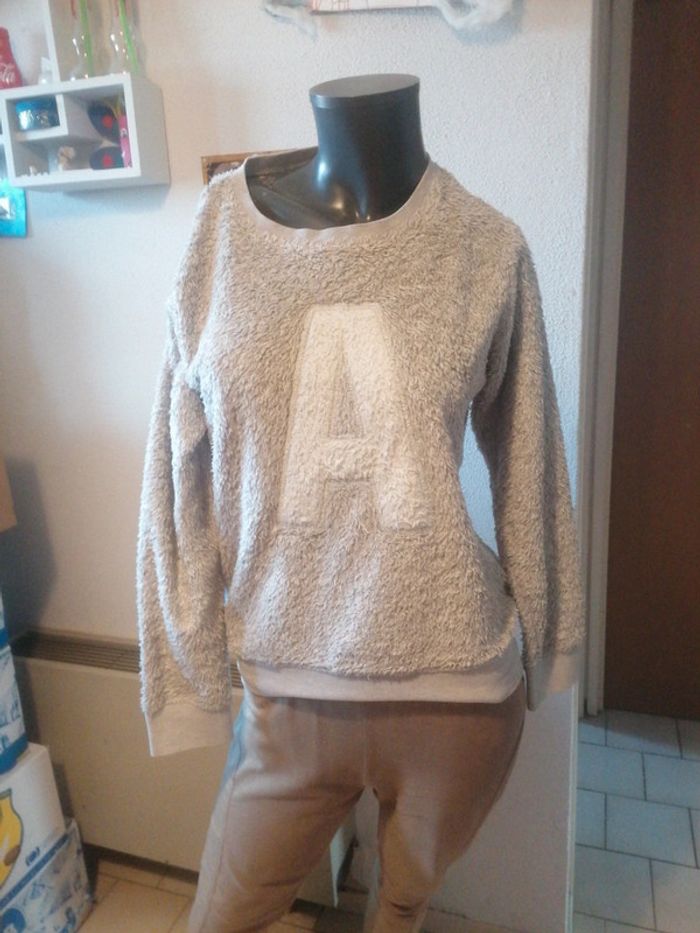 Sweat taille xs
