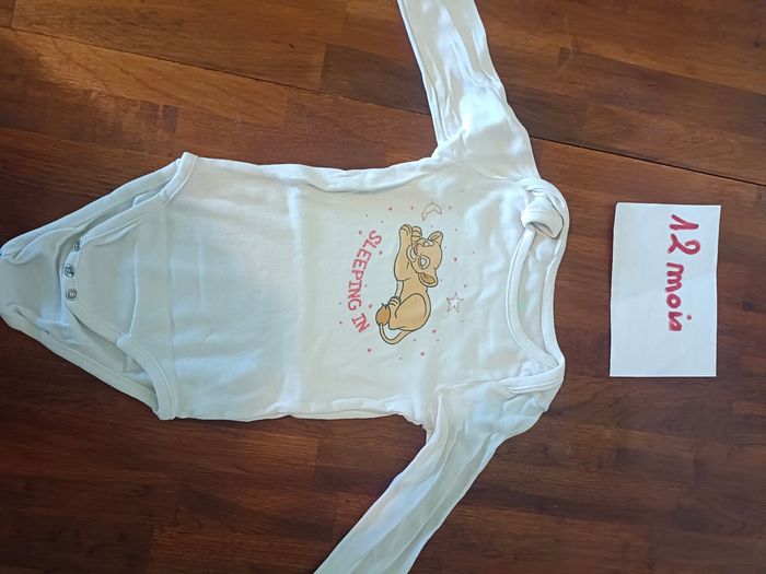 Lot bodies et pyjamas Disney - photo numéro 4