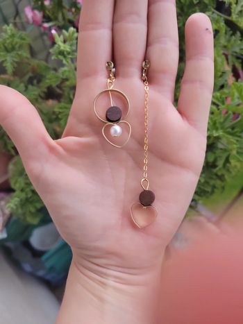 Clips asymetriques coeur bois et perles