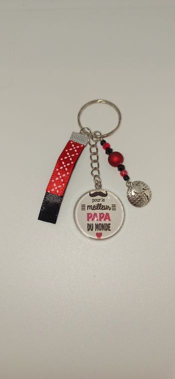 Cadeau papa, porte clé message " Meilleur papa du monde "