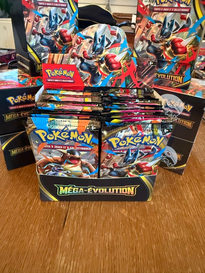 Display Pokémon Mega Évolution Reconditionné - photo numéro 5