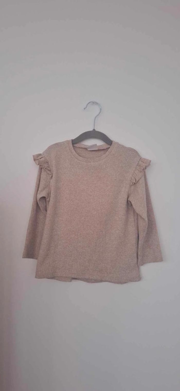 👚 Joli haut beige à volants - Taille 2/3 ans