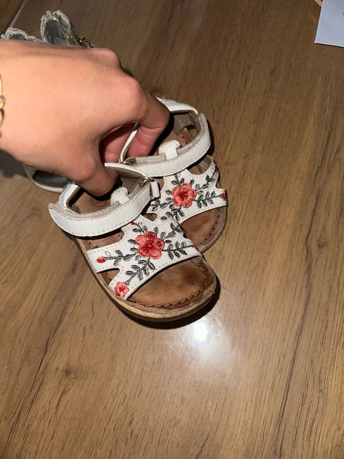 Lot sandales 20 fille - photo numéro 2