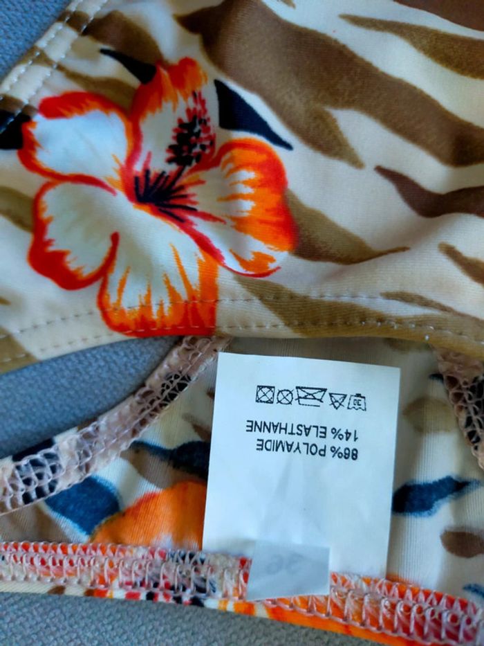 Haut de bikini imprimé safari fleuri – Taille 36 – Haute Pression – Neuf avec étiquette - photo numéro 4