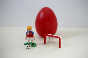 Playmobil joueur de foot avec but, oeuf de Pâques (4/10 ans)