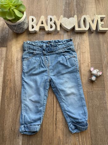 - Jean Tape à l’œil (F)  - 9 mois - Très bon état 