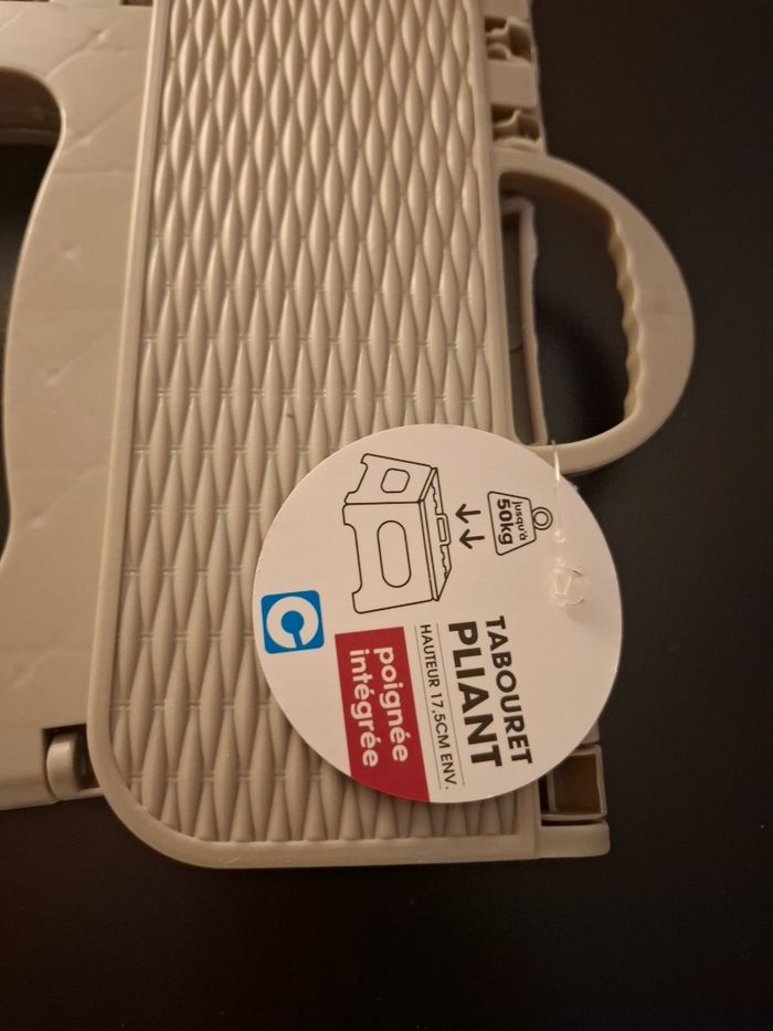 Tabouret pliable neuf  ( idéal enfant) - photo numéro 3