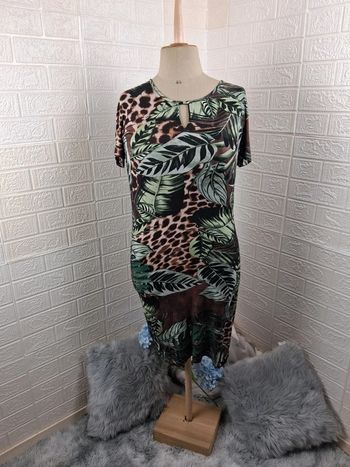 Robe manches courtes taille 44