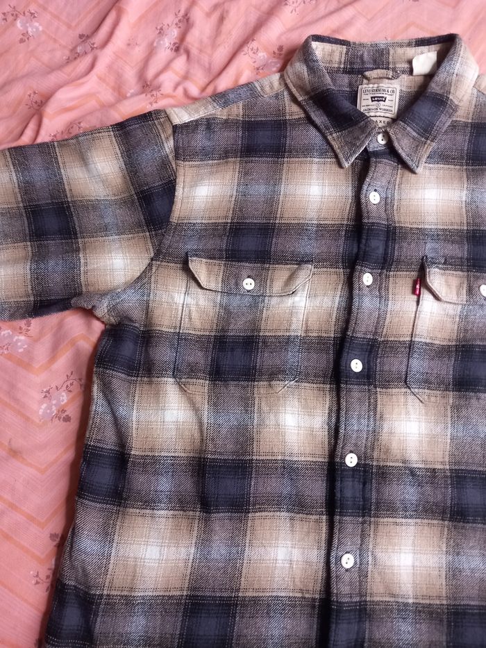 Chemise a manches longues taille m. Marque Levi.s - photo numéro 3