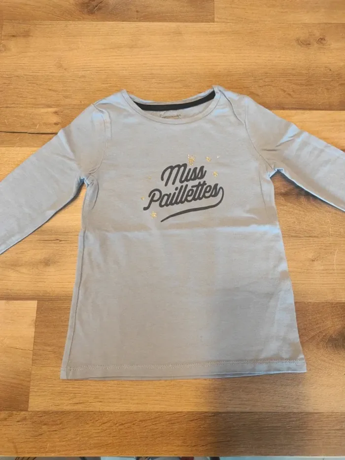 Tee-shirt ML 4 ans Vertbaudet en TBE