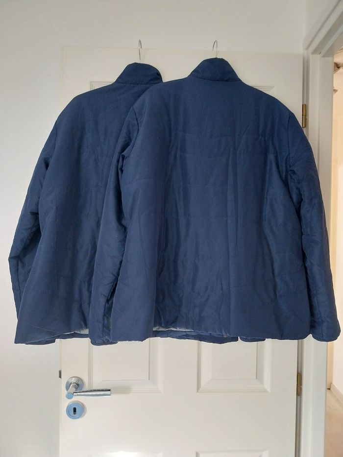 Lot e 2 blousons femme marque Quechua taille 44 - photo numéro 2