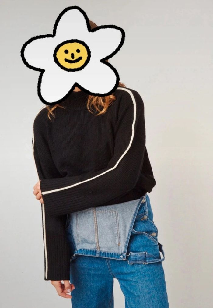 Pull noir en maille noir col montant Vila Taille S En très bon état - photo numéro 3