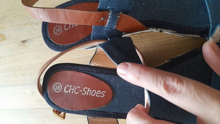 Chaussures compensées - photo numéro 3