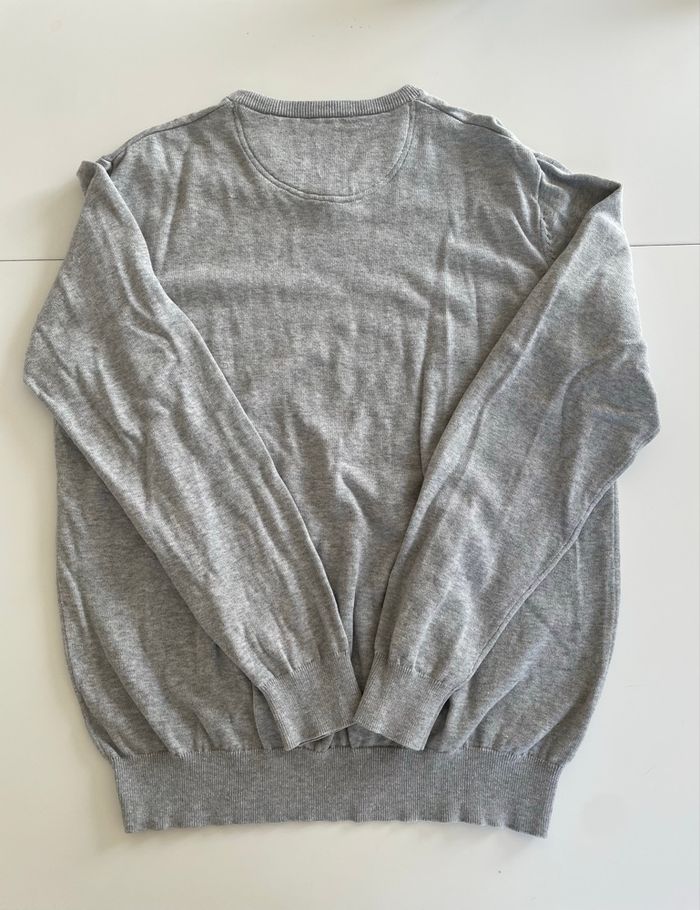 Sweat gris col V Lacoste taille L - photo numéro 5