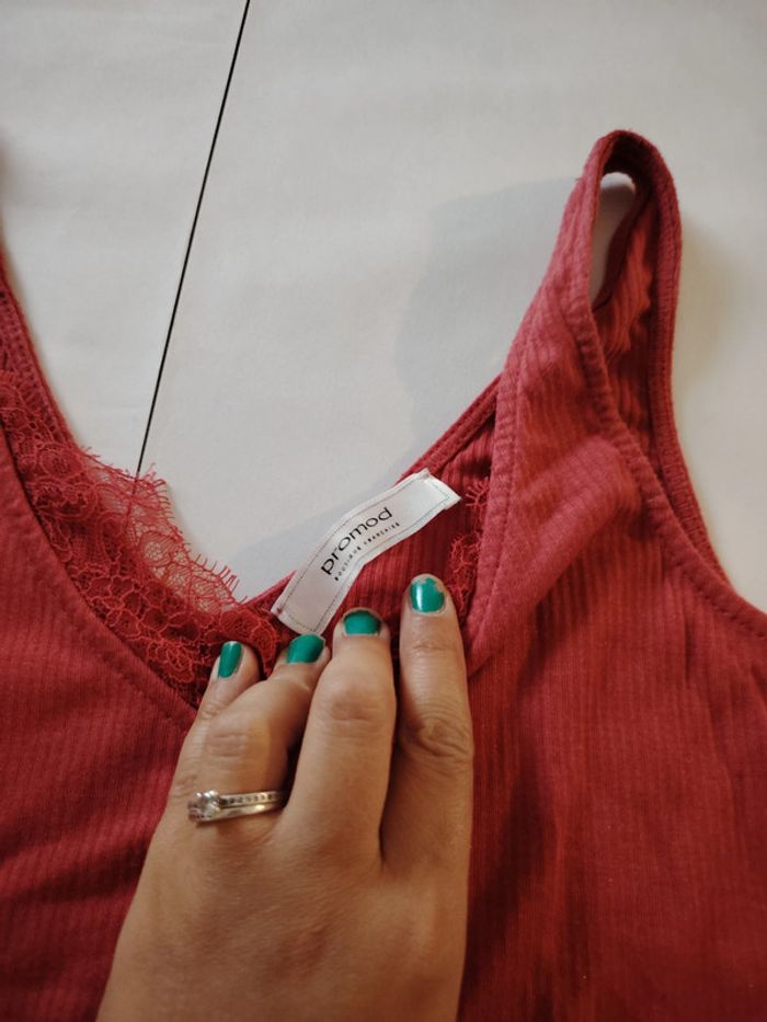 débardeur rouge 34 - photo numéro 4