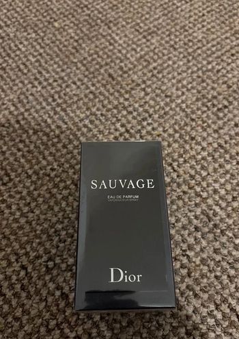Neuf avec étiquette·Dior