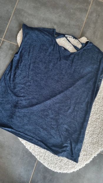 Tee shirt marine T50 5XL  dos légèrement ouvert sympa