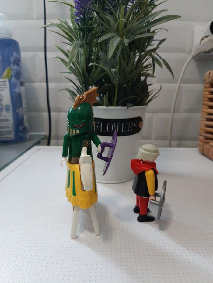 😺 lot playmobil personnages cheval et accessoires 😺 - photo numéro 2