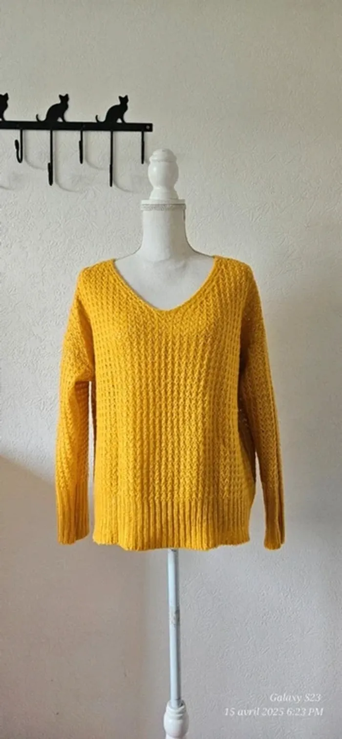 Lot 11 pulls et 3 gilets taille 36 - photo numéro 5