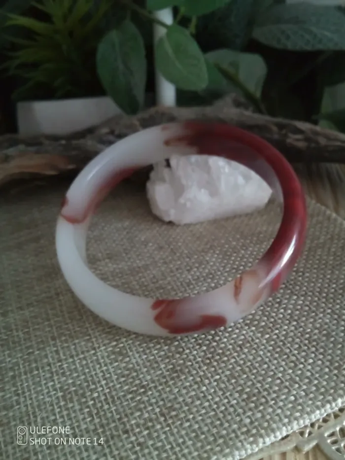 Bracelet jonc de jade rouge et blanc
