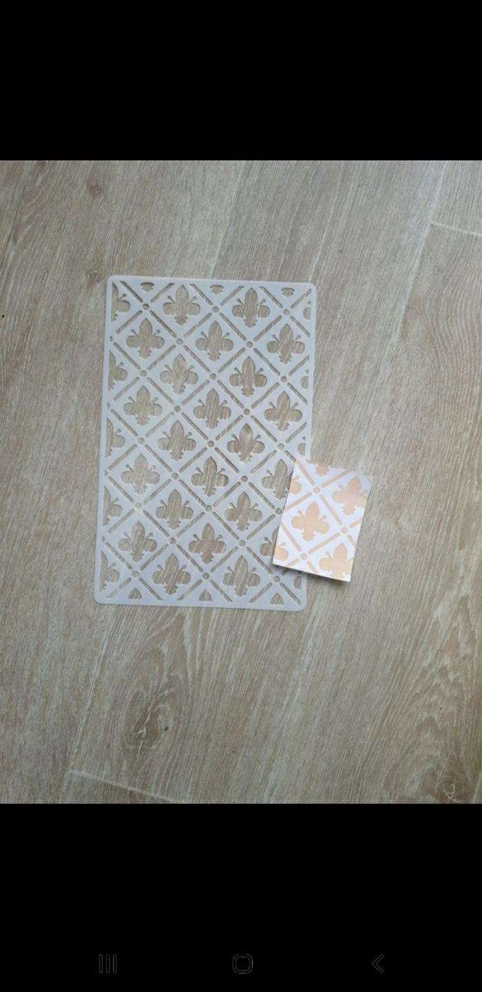 Lot pochoir scrapbooking - photo numéro 4