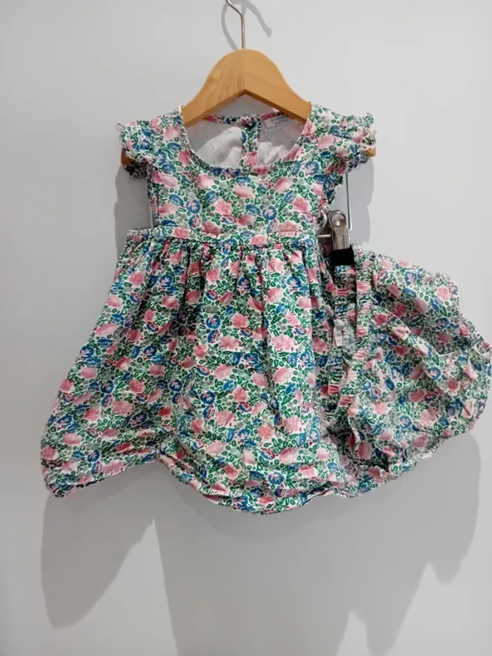 Robe d'été fleurie + culotte bloomer