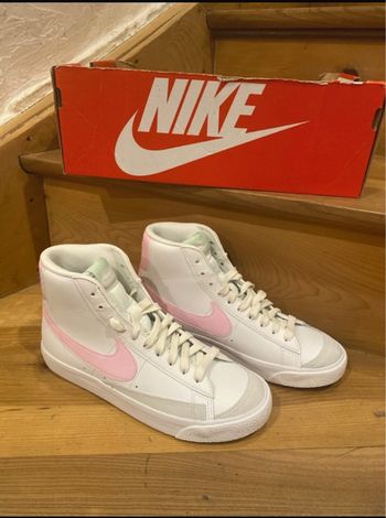 Basket Nike 38,5